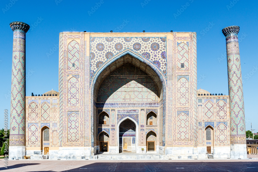 Facade of the Ulugh Beg Madrasah, Registan, Samarkand, Uzbekistan, Central Asia