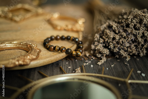 Healing gemstone jewellery - Tiger's Eye crystal