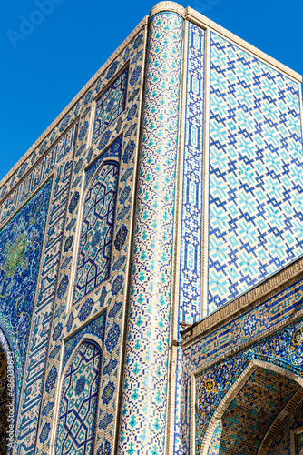 Facade of the Facade of the Sher-Dor Madrasah, Registan, Samarkand, Uzbekistan, Central Asia