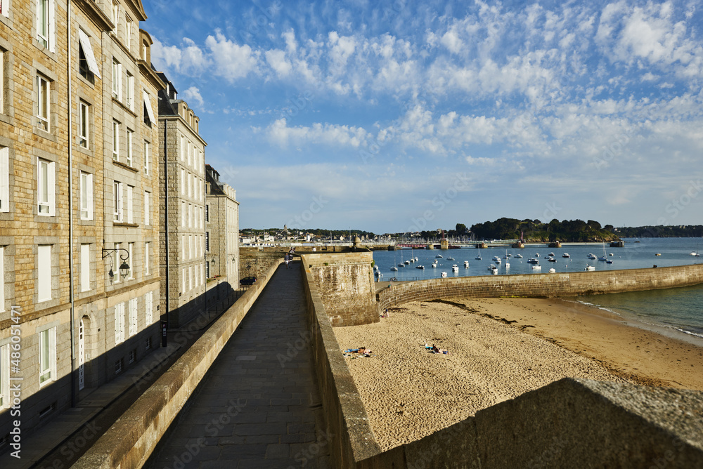 Fototapeta premium ramparts of the old town of Saint Malo, Brittany, France