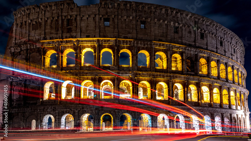 Canvas Print Cars light trails near the Coloseum,    Rome, Italy