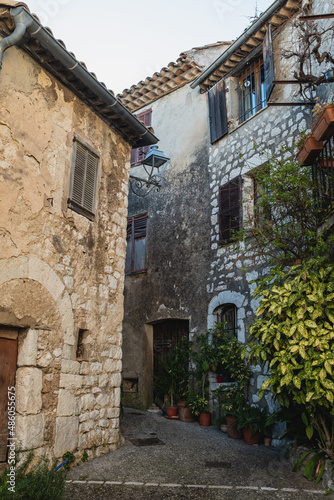 Visiting Provencal Streets in Saint Paul De Vence, South of France © PaulPetyt