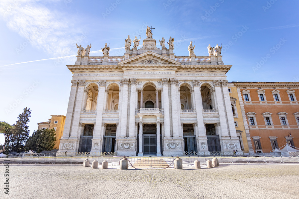large papal basilica in Rome. travel to Europe. Italy