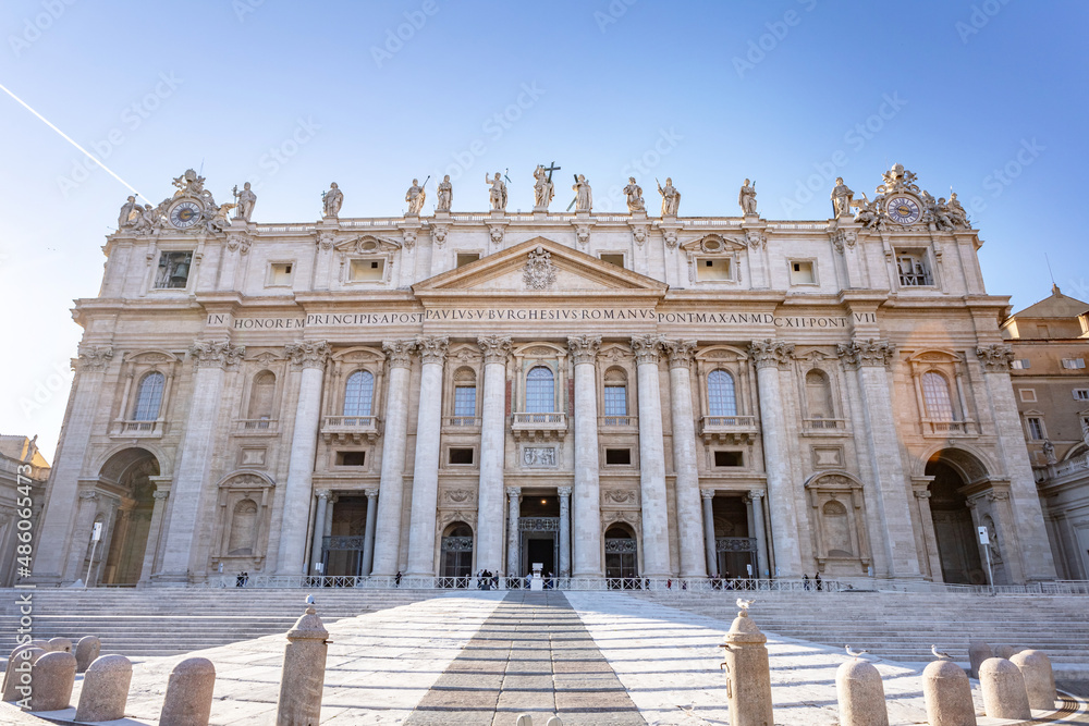St. Peter's Basilica in Rome. travel Europe. Italy