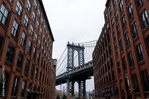 Manhattan bridge classic view overcast © Léopold