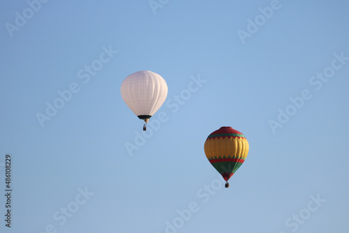 hot air balloons © Sparow