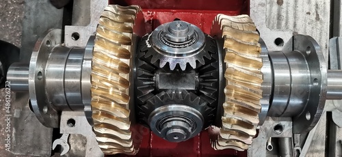 Worm wheel made of bronze differential gear.