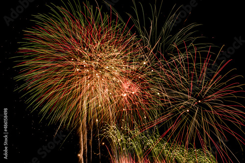 fuegos artificiales  fiesta en el cielo  cohetes  petardos   4 de julio  aniversario  