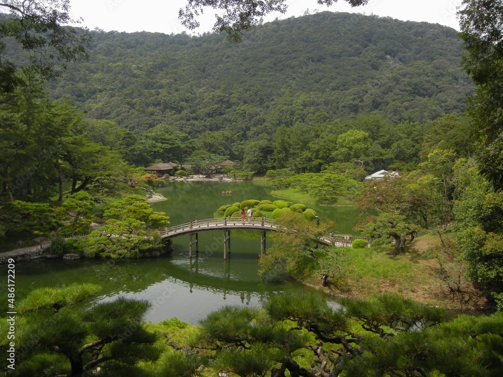 A scene of Japanese Garden of Ritsurin-koen Park in Takamatsu City in Kagawa Prefecture in Japan 日本の香川県高松市にある栗林公園の日本庭園の一風景　