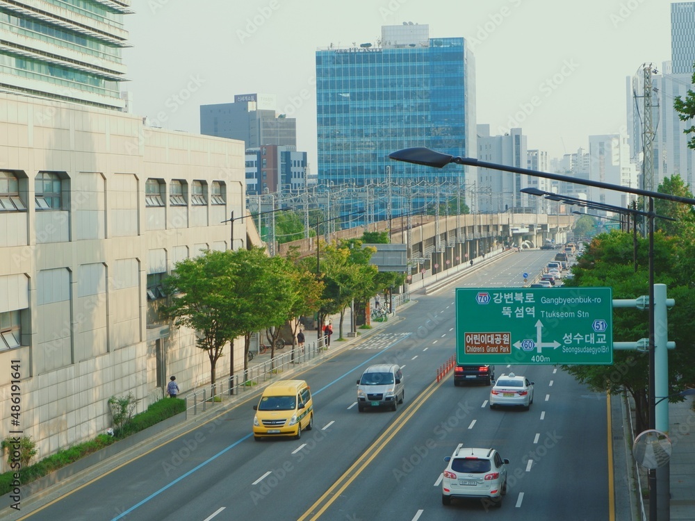 Obraz premium 위에서 바라본 서울 도로 풍경
