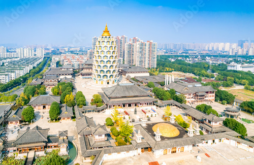 Temple environment of Baolin temple, Changzhou City, Jiangsu Province photo