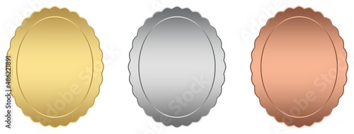 Goldrahmen, Silberrahmen, Bronzerahmen im gewellten antiken Oval Design.
Rahmen oder Medaille Vektor auf einem weißen isolierten Hintergrund.