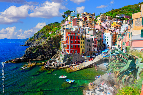 Wunderschönes Dorf Riomaggiore in Cinque Terre, Italien photo
