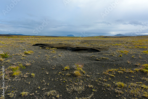 Vulkanasche- und Lavafeld - Landschaft bei Hella nahe dem Vulkan Hekla in Island