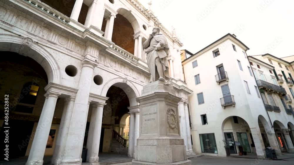 Statue of Andrea Palladio, Vicenza, Veneto, Italy Statue of Andrea Palladio, Vicenza, Veneto, Italy