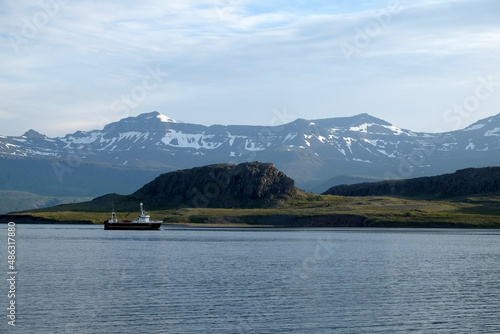 Fischkutter auf dem Redarfjördur an der Ostküste Island