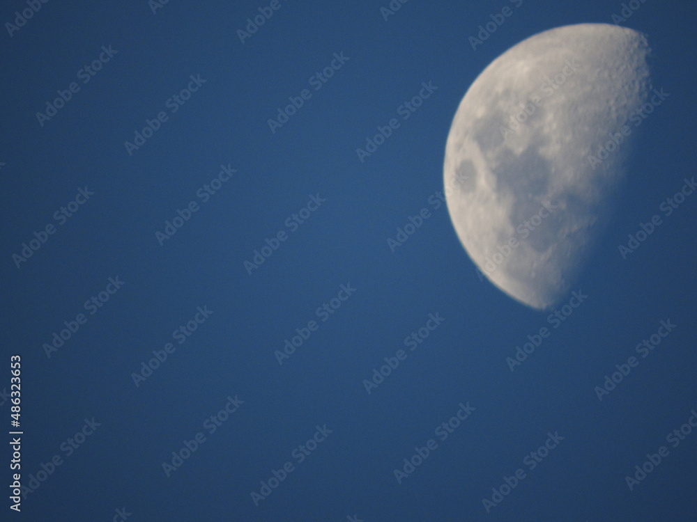 A Lua A Lua