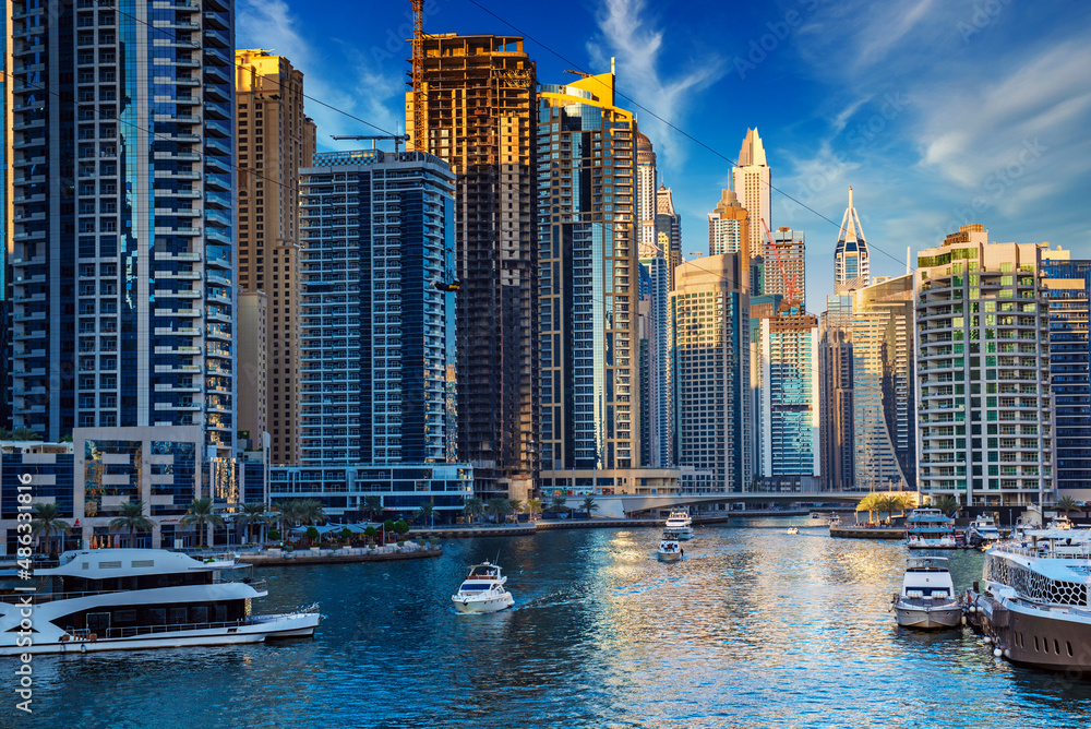 Fototapeta premium Dubai Marina at sunset