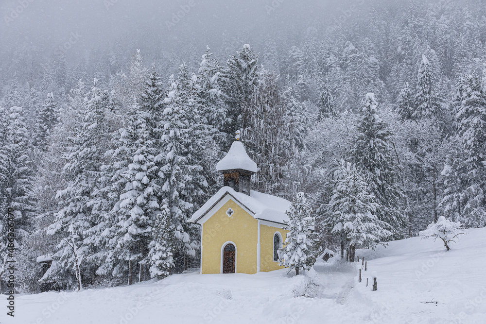 Kapelle Maria Schnee im Karwendelgebirge Kapelle Maria Schnee im Karwendelgebirge