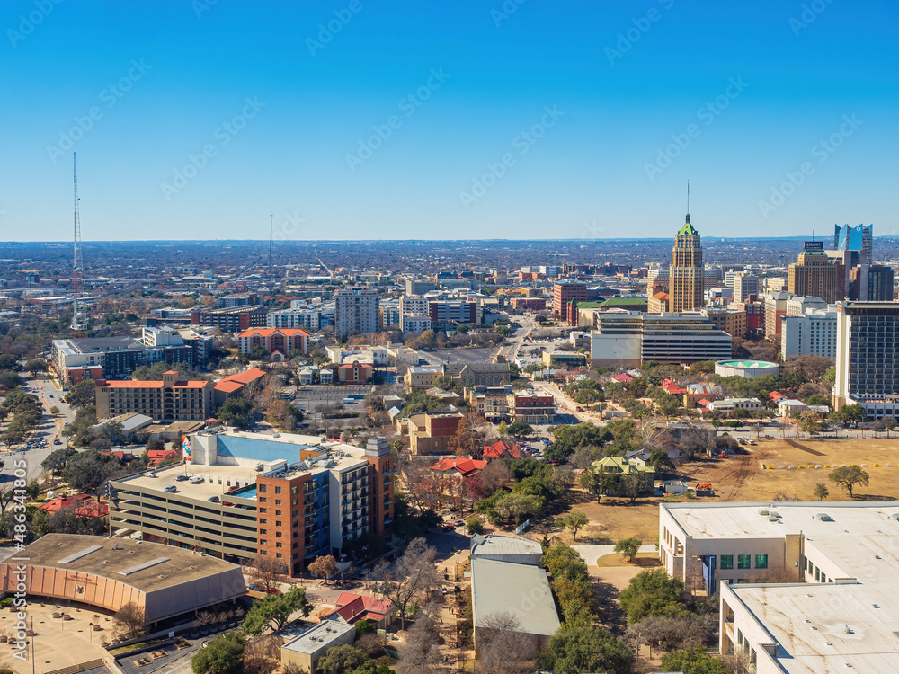 Obraz premium High angle view of the downtown cityscape