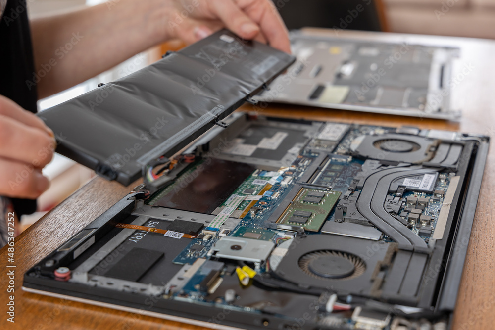 Laptop battery replacement Laptop battery replacement