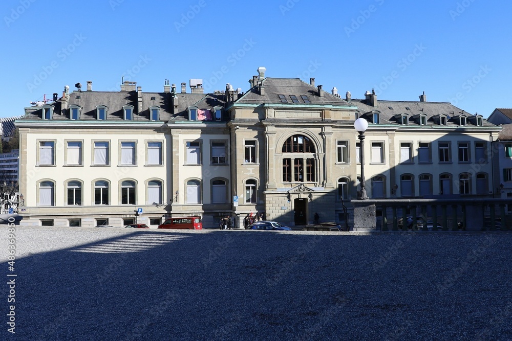 L'école supérieure de santé dénommée ESS, vue de l'extérieur, ville de Lausanne, canton de Vaud, Suisse