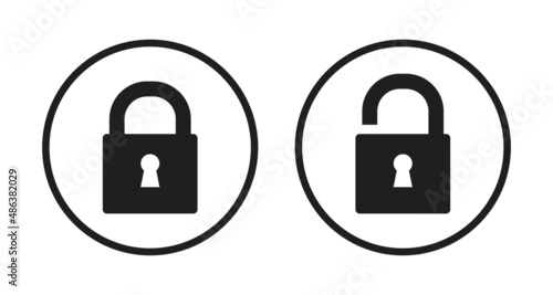 Lock and unlock circle icons set isolated. 
