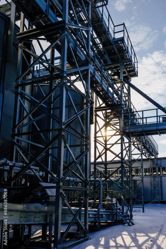 Agricultural silos elevator for drying, cleaning and storage grain in winter