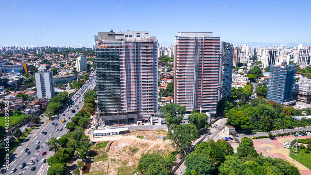 Fototapeta premium Aerial view of the city of São Paulo, Brazil. In the neighborhood of Vila Clementino, Jabaquara. Aerial drone photo. Avenida 23 de Maio in the background. Many residential buildings under construction