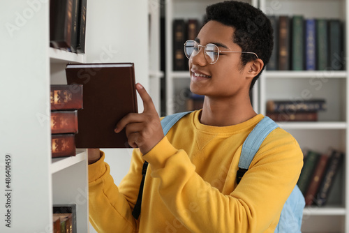 Male African-American stude...