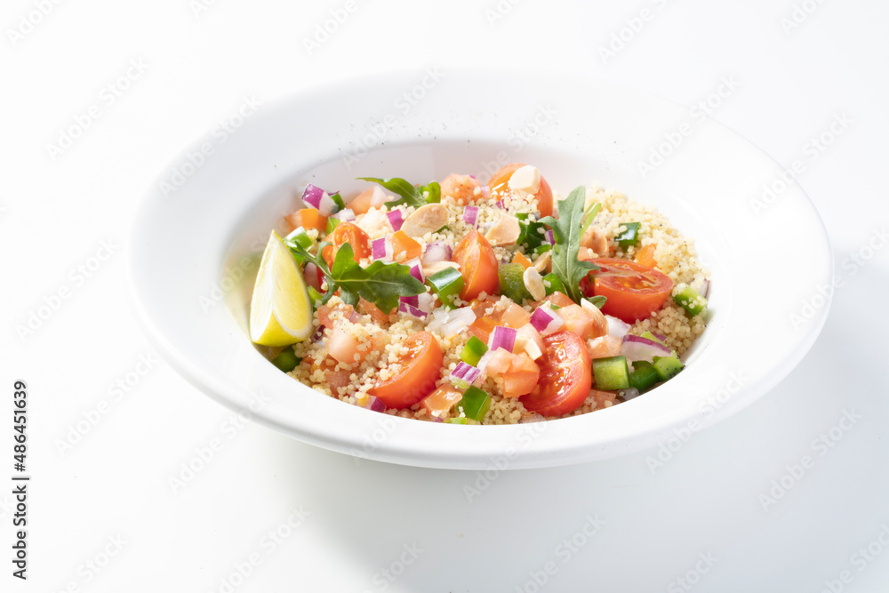Ensalada que quinoa con verduras, comida sana. Quinoa salad with vegetables, healthy food. Ensalada que quinoa con verduras, comida sana. Quinoa salad with vegetables, healthy food.