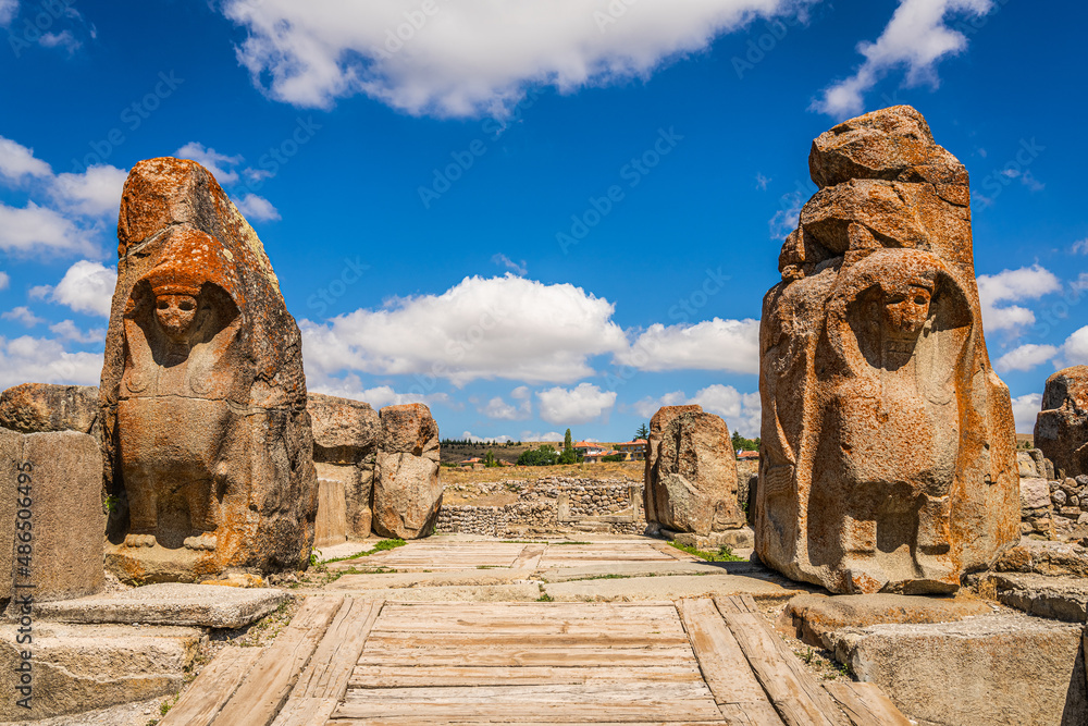 Fototapeta premium Ancient gate entrance with sphinx from the Hittite period in Alacahoyuk. Corum, Turkey.