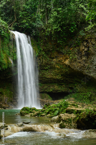 Fototapeta Naklejka Na Ścianę i Meble -  Amazing waterfall in tropical jungle wildlife in edem