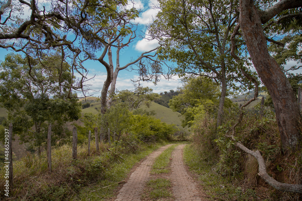 Cunha, São Paulo, Brasil: Estradas da Serra da Bocaina no caminho da Estrada Real Cunha, São Paulo, Brasil: Estradas da Serra da Bocaina no caminho da Estrada Real