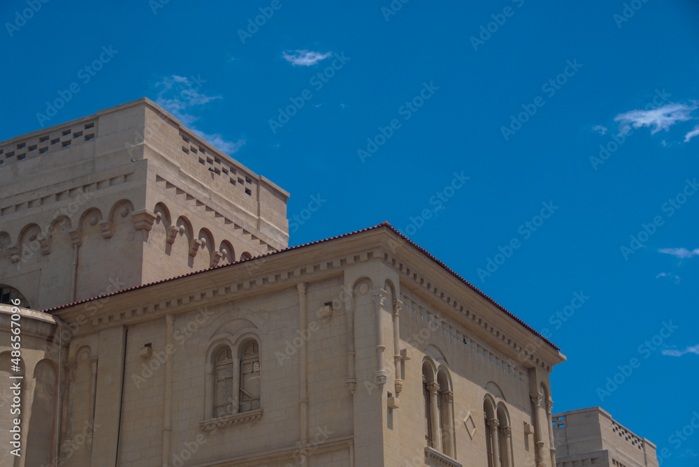 Bari, Fiera del levante, facciata interna dettaglio  tetto ingresso, Sud, Italia, Puglia