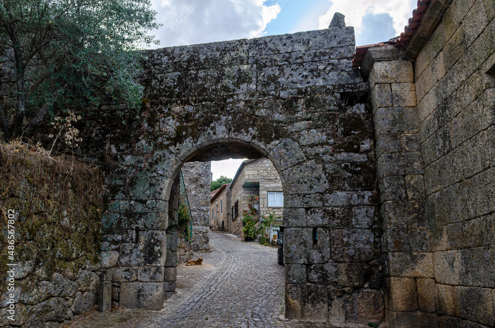 Arch, wall of the historical village of Monsanto. Portugal.