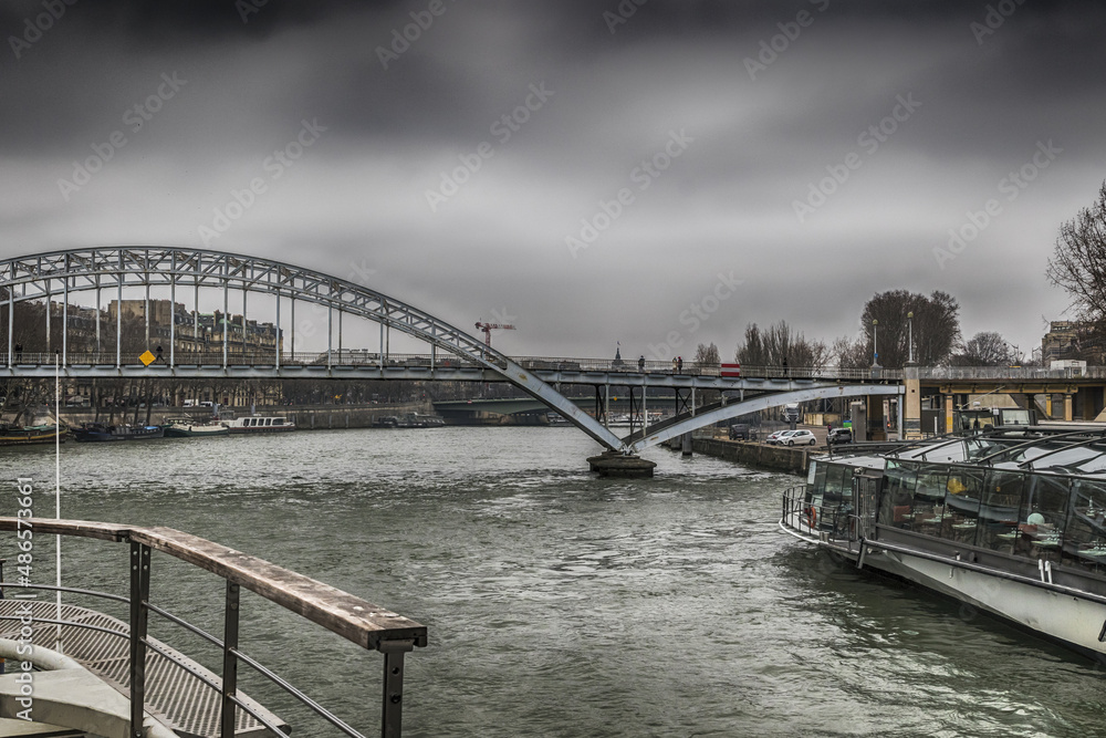 Naklejka premium bridge over the river
