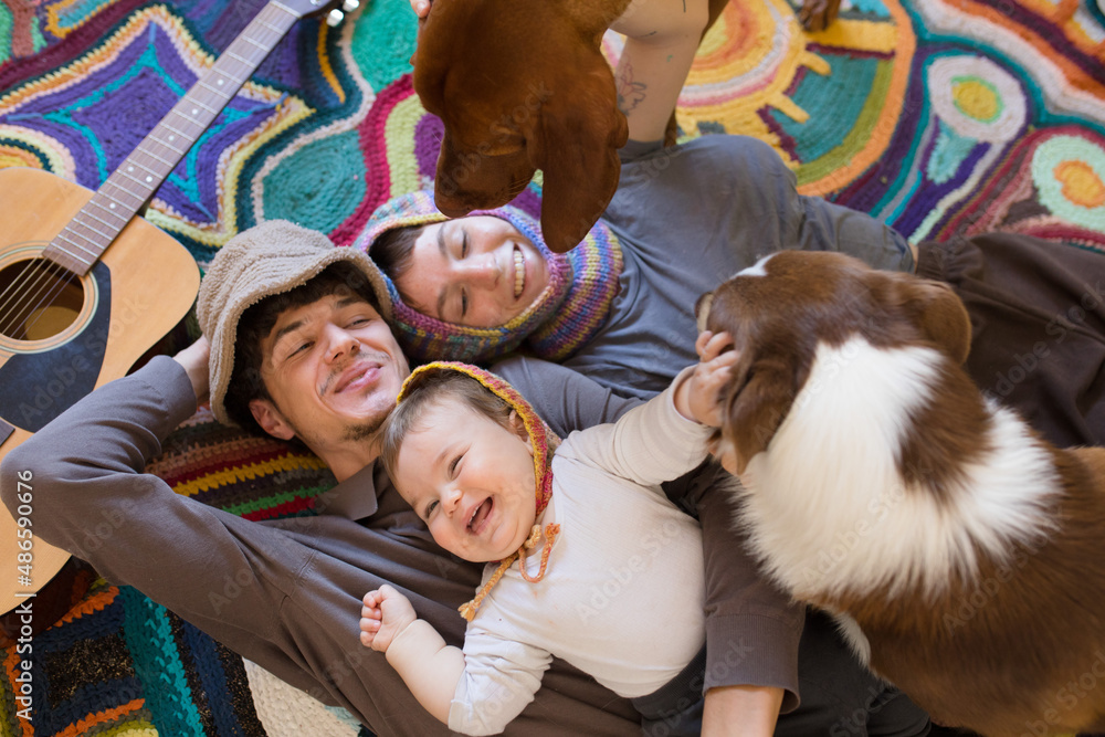 very happy family
very happy family