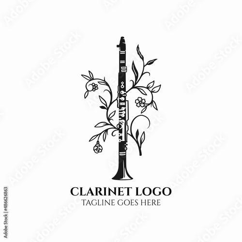 Fotografia Clarinet logo, classical clarinet with flower icon, musical design vector
