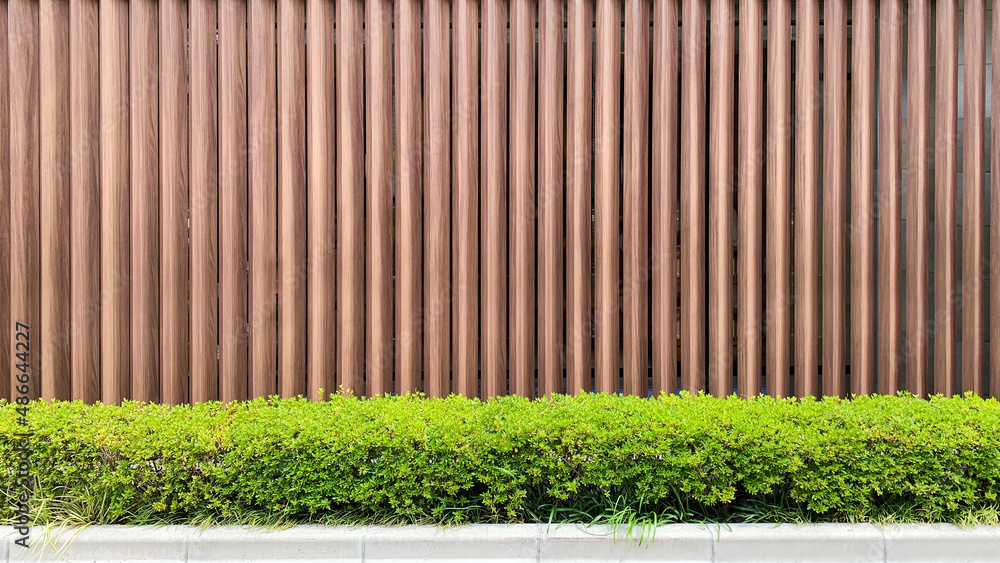 木製の柵と植栽 Stock Photo | Adobe Stock