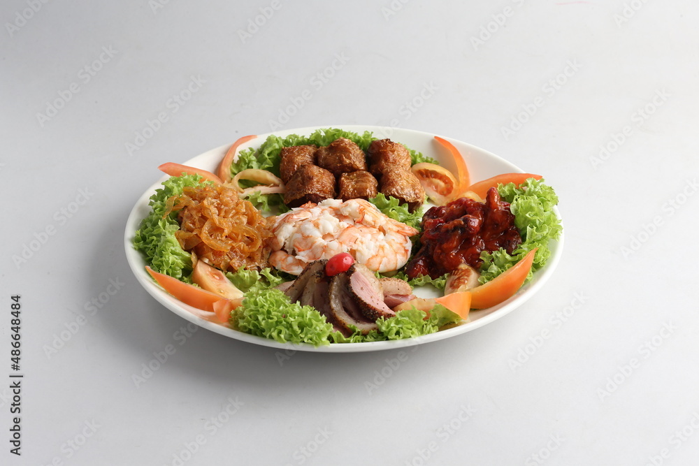 deluxe cold cut mixed platter canapés smoked duck, prawn salad, deep fried meat roll, Japanese octopus, jelly fish chinese banquet halal menu deluxe cold cut mixed platter canapés smoked duck, prawn salad, deep fried meat roll, Japanese octopus, jelly fish chinese banquet halal menu