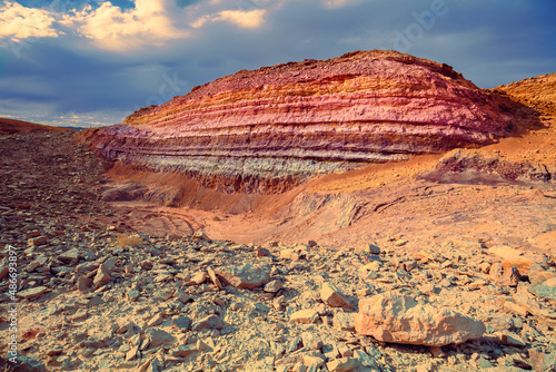 Obraz na płótnie Mountain desert landscape. Colorful sandstone mount in National Park Makhtesh Ramon Crater in Negev desert, Israel w salonie