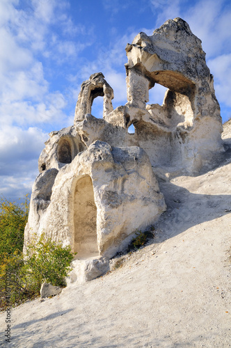 Divnogorye - chalk divas and a Christian cave monastery