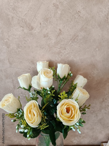 Wallpaper Mural bouquet of white roses Torontodigital.ca