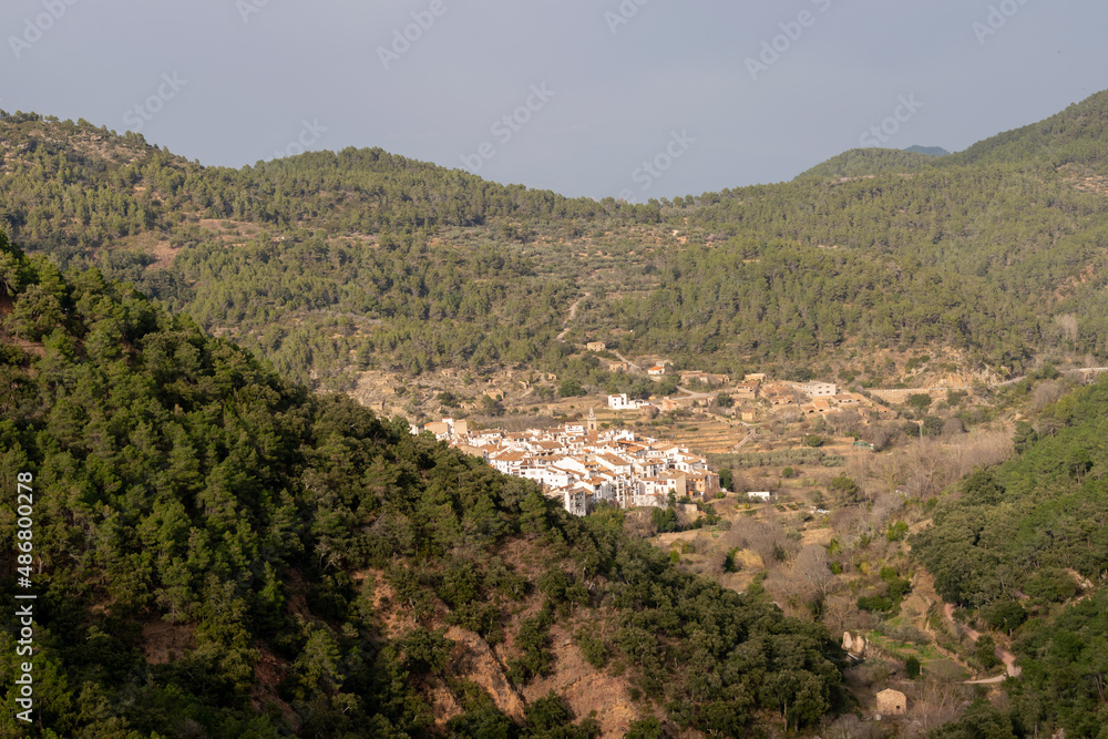 vista del municipio de Ain y alrededores, desde el castillo de benali