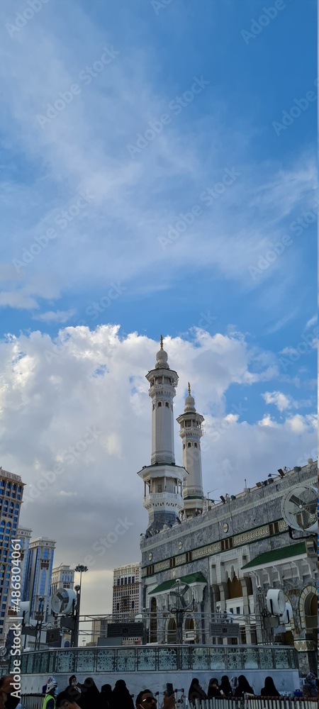 Naklejka premium The Haram in Mecca and its minarets