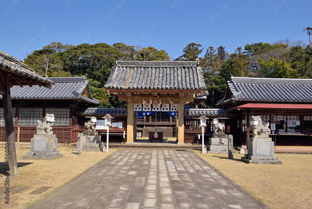 亀岡神社「楼門」
