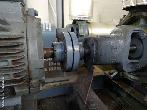 The Coupling Connecting Electric Motor with Water Pump.