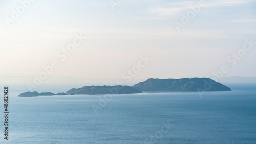 山口県上盛山展望台から見える八島 © KEN'S PHOTO