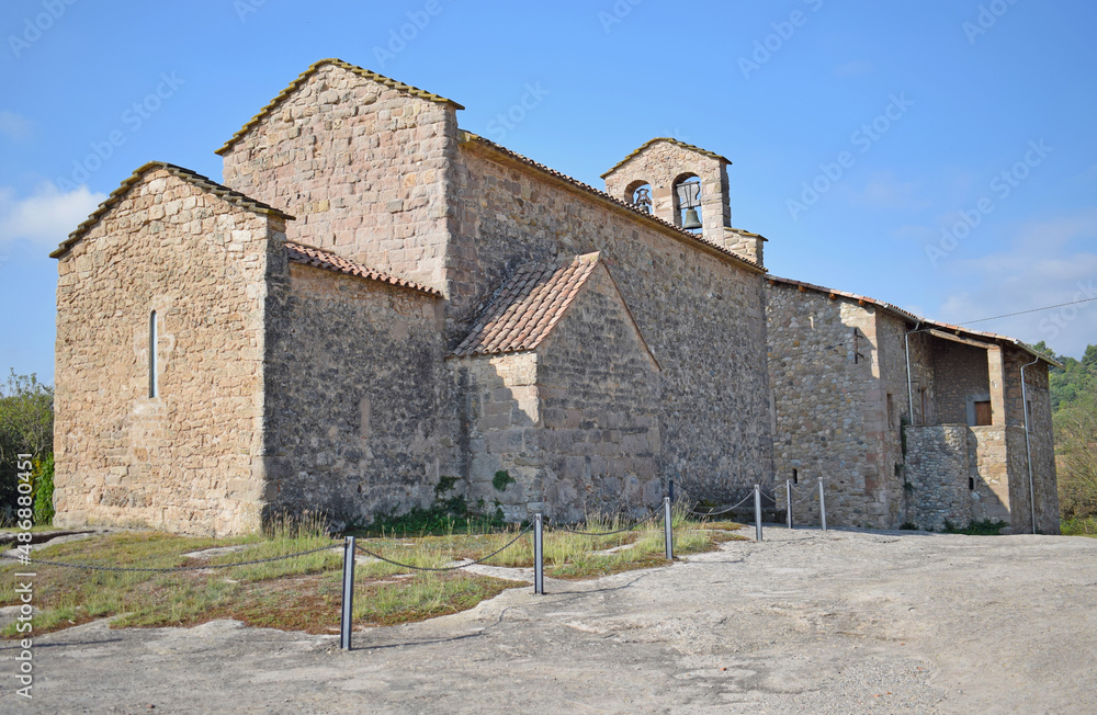 Iglesia de San Vicente de Obiols, provincia de Barcelona Cataluña España
